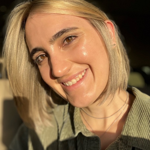 Meet your Posher, Samantha - Picture 3 of 3